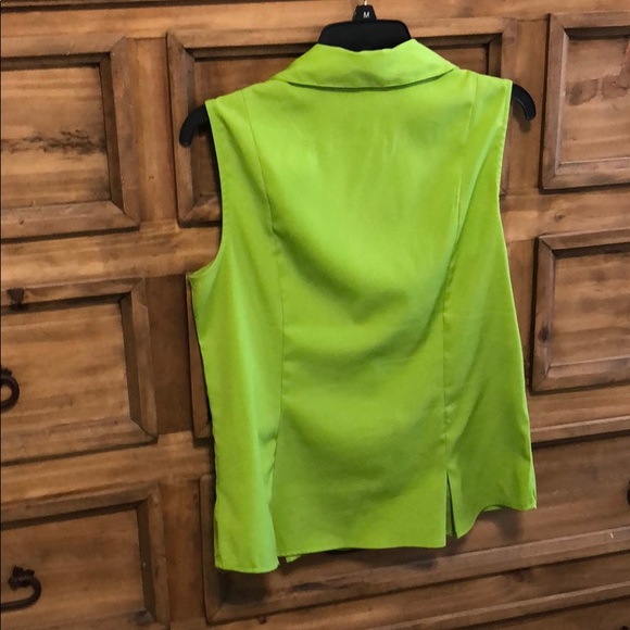 Spring Top - Picture 2 of 3